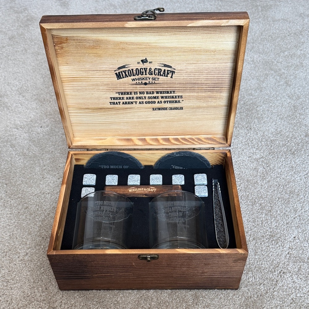Mixology & Craft Whiskey Set - Picture 11 of 11